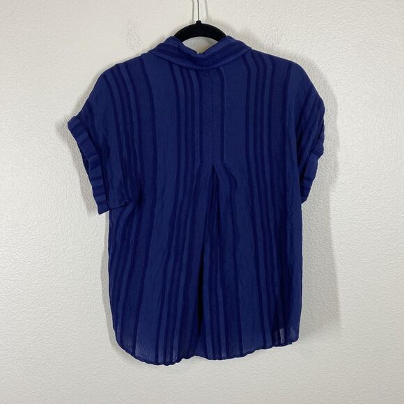 BELLA DAHL Pintucked Shirt Womens Small Blue Button Up Short Sleeve Coastal Camp - Picture 4 of 9